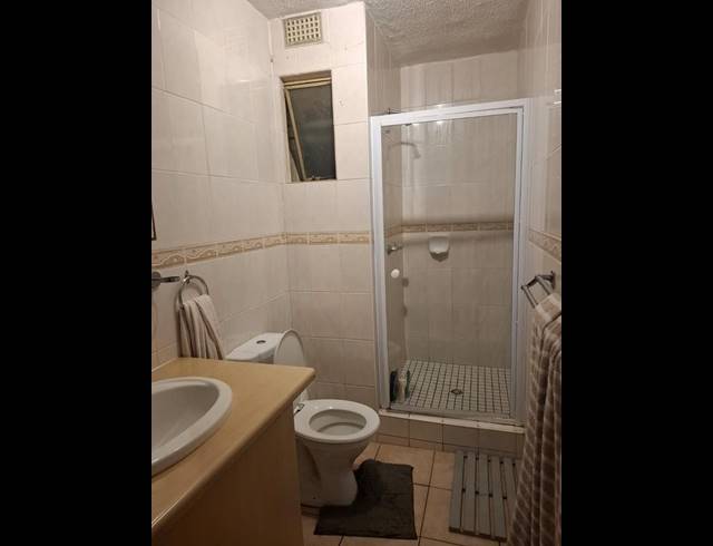 2 BEDROOM APARTMENT FOR SALE IN HILLCREST
